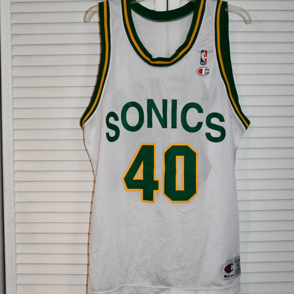 Vintage 90s Shawn Kemp Sonics Basketball Jersey